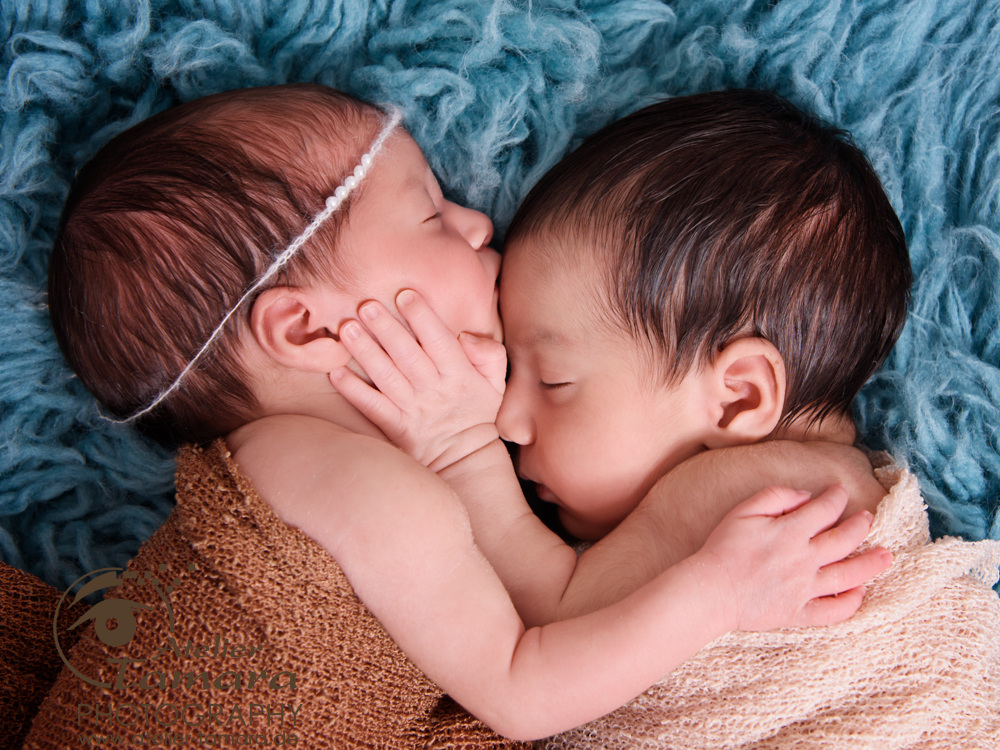 Zwillinge Neugeborenen Fotografie Atelier Tamara Stuttgart