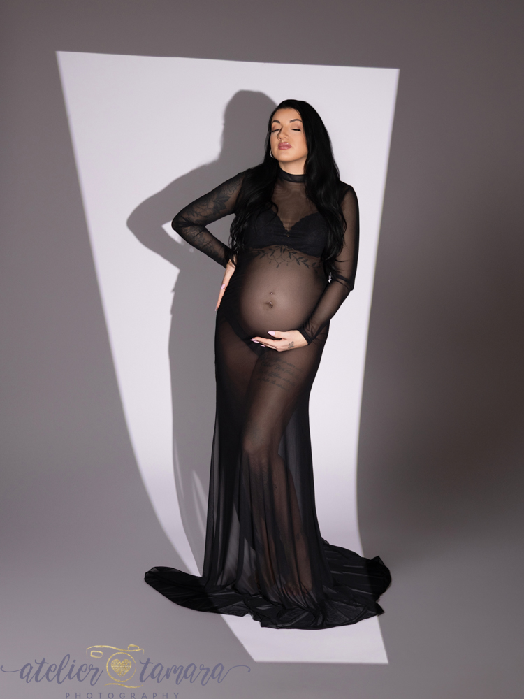 Babybauch-Shooting im Atelier Tamara