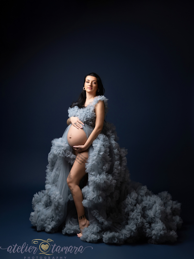 Babybauch-Shooting im Atelier Tamara