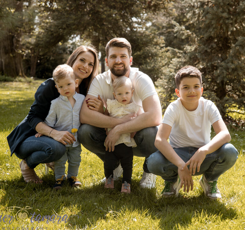 Familienshooting-Stuttgart-Outdoor-Zwillinge