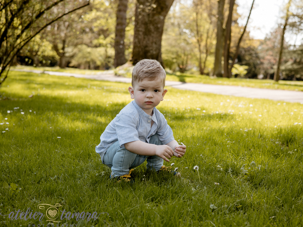 Familienshooting-Stuttgart-Outdoor-Zwillinge